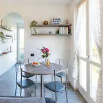 Gin's House * 贝拉焦