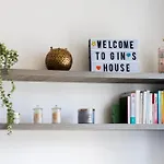 Apartament Gin's House
